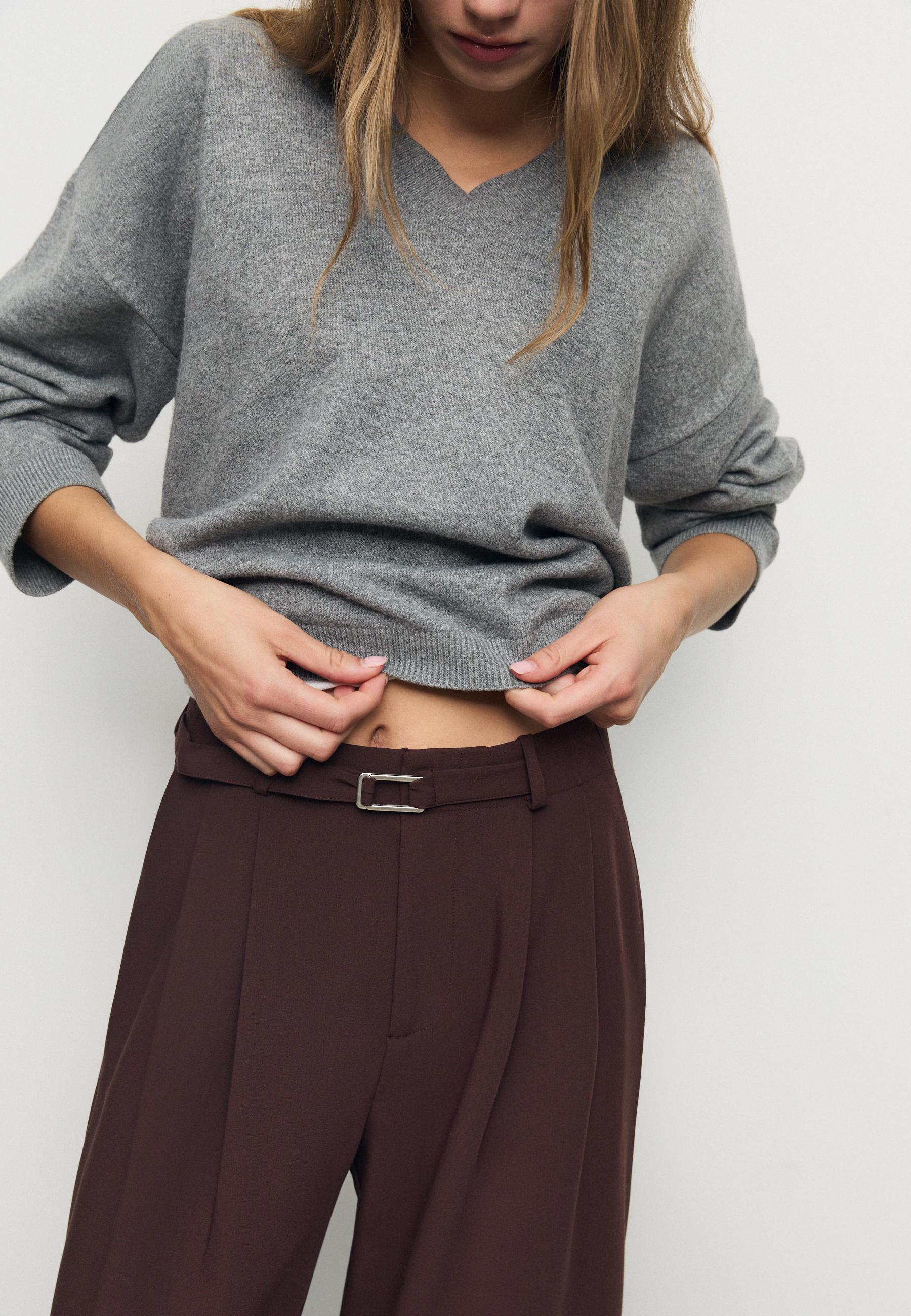Wide-leg trousers with buckle detail — Brown