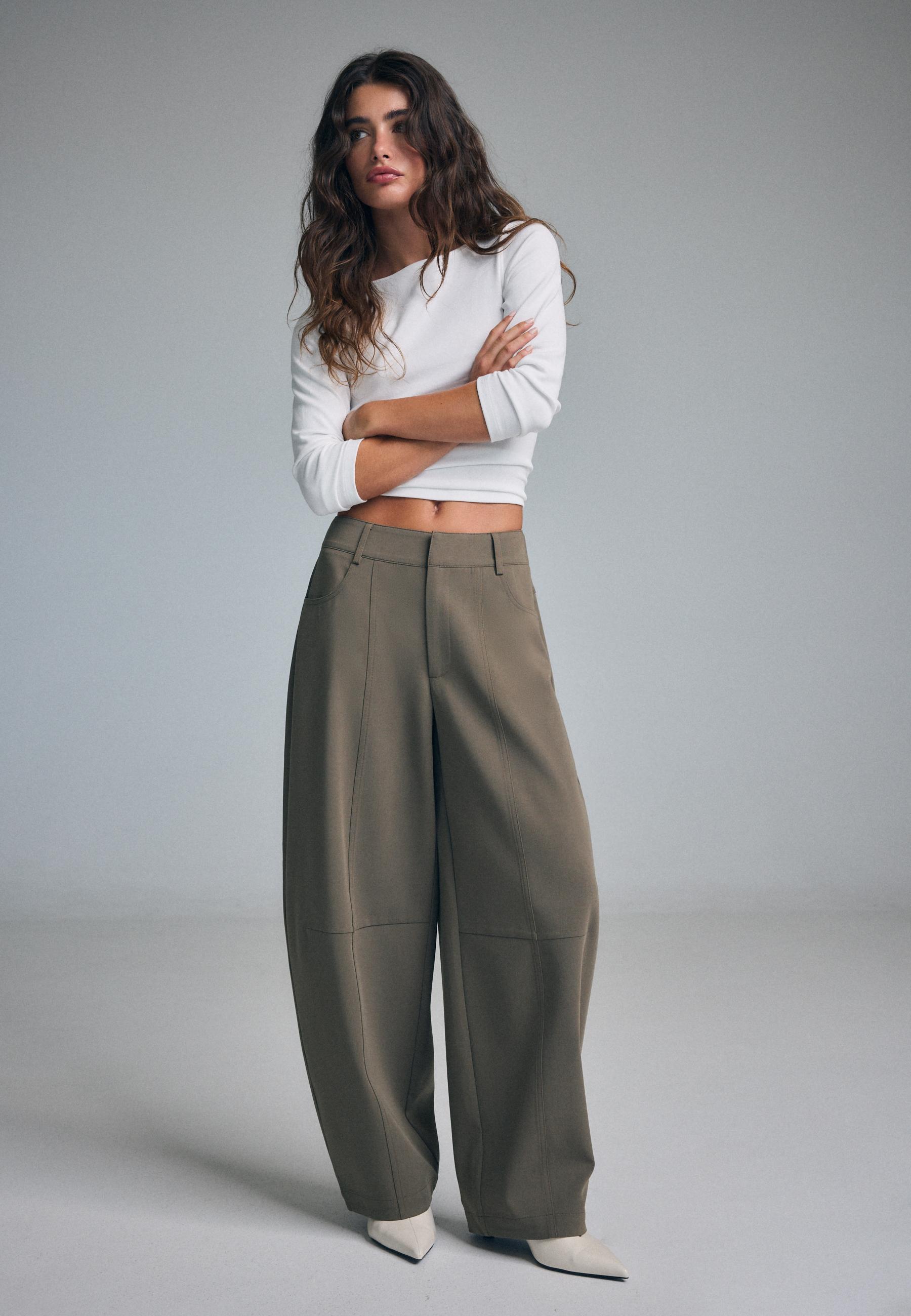 Tailored barrel trousers — Brown