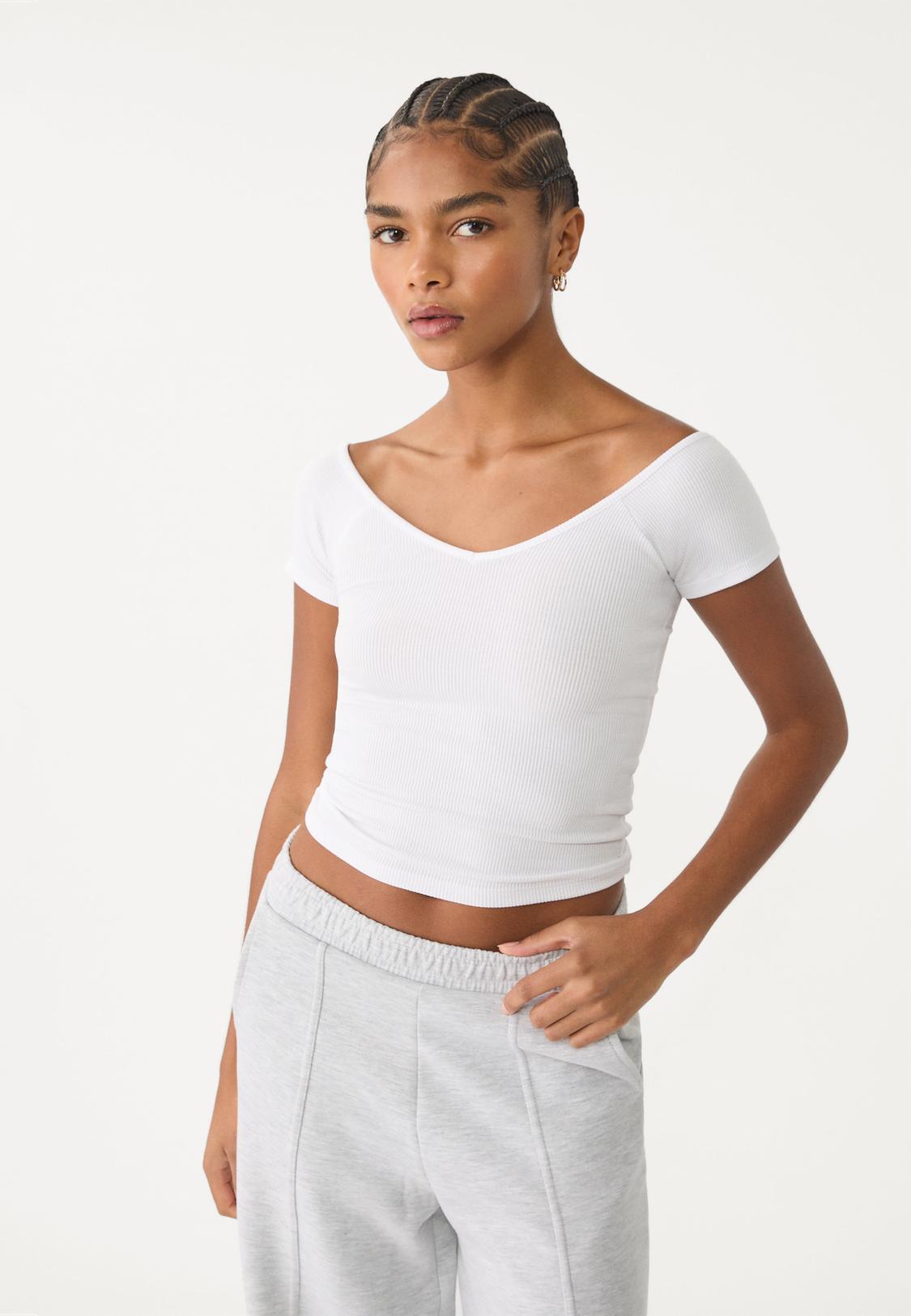 Ribcord T-shirt met V-hals T-shirts voor dames Stradivarius