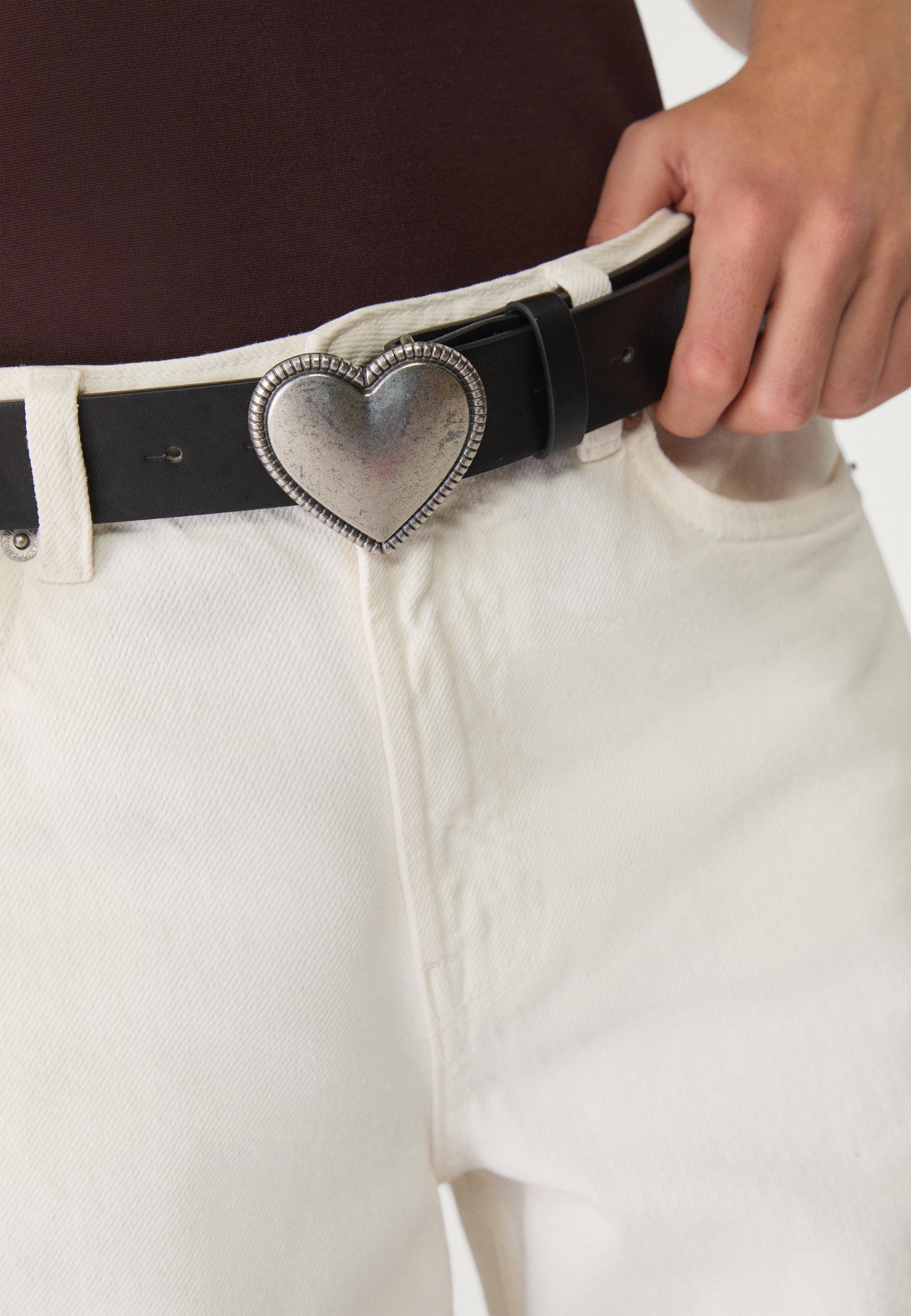 Heart buckle belt - Women's fashion | Stradivarius United States