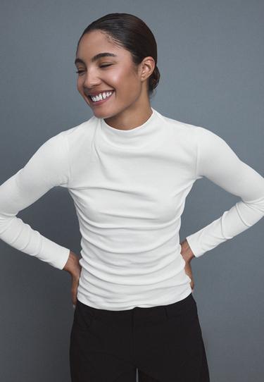 Basic funnel neck T-shirt — Ecru 3