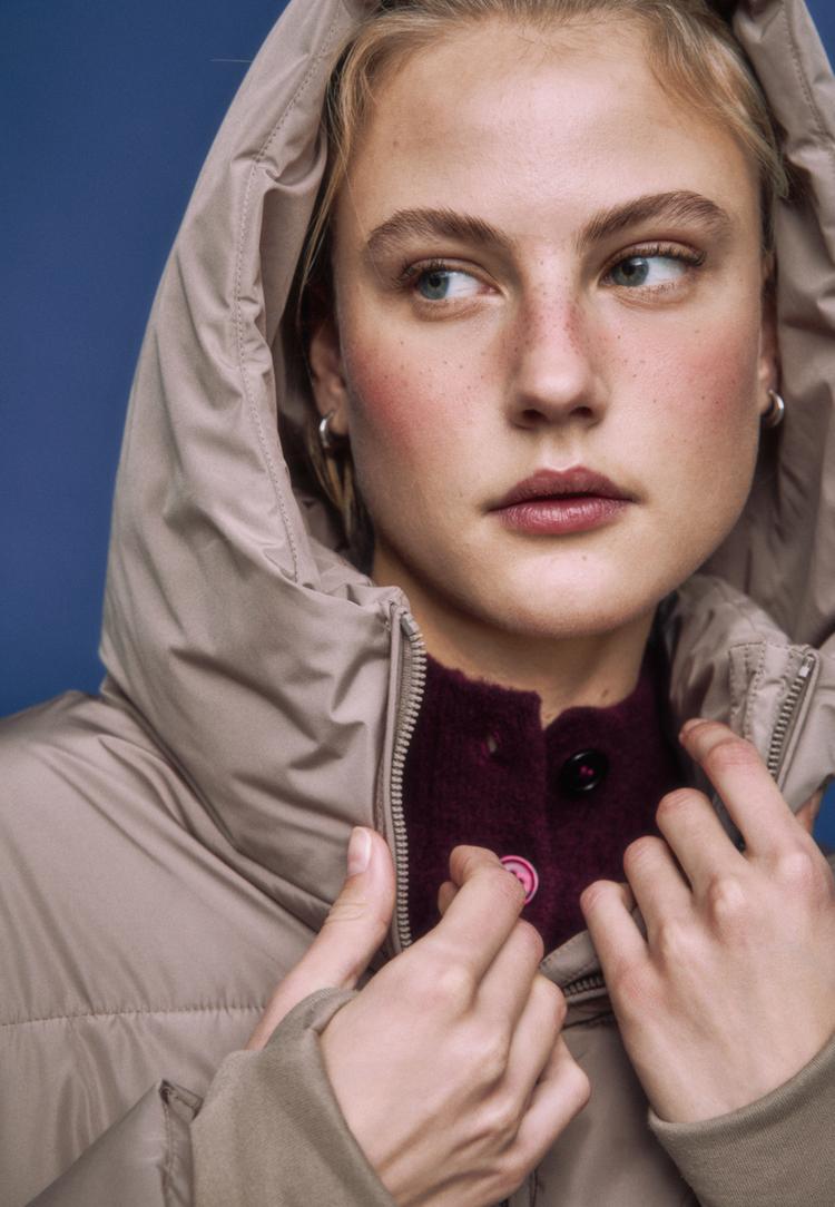 cazadora acolchada basica capucha