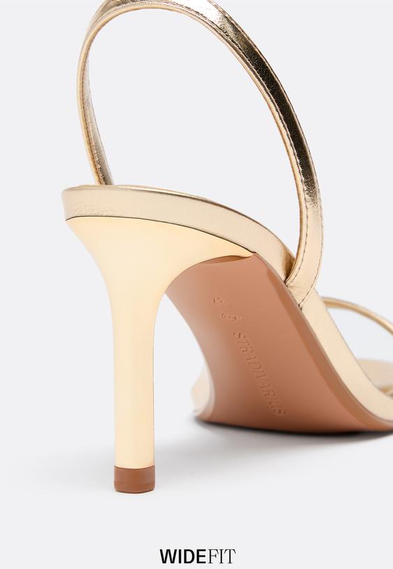 wide fit sandalen met smalle hak