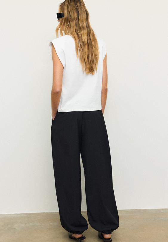 basic t shirt with padded shoulders