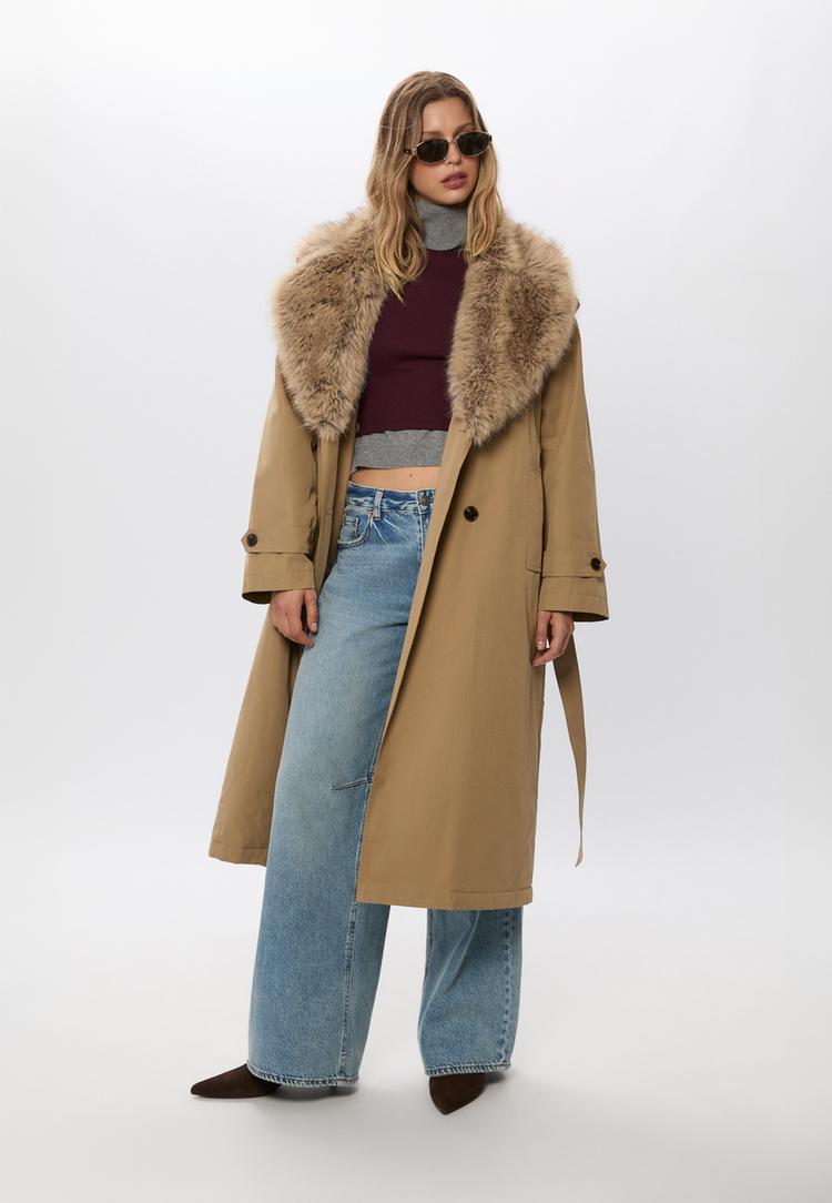 trench matelasse long detail fausse fourrure