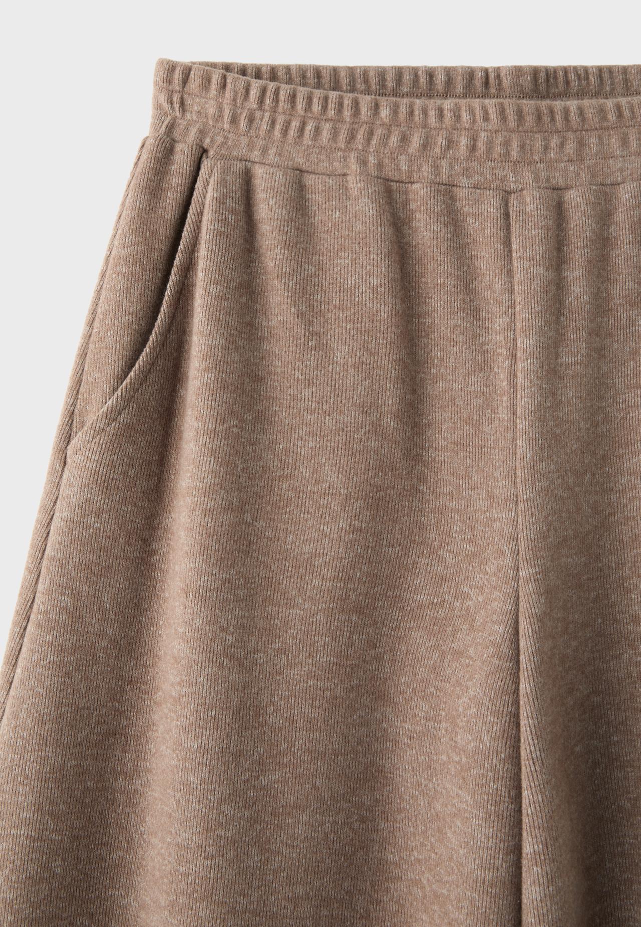 Soft-touch barrel joggers — Brown