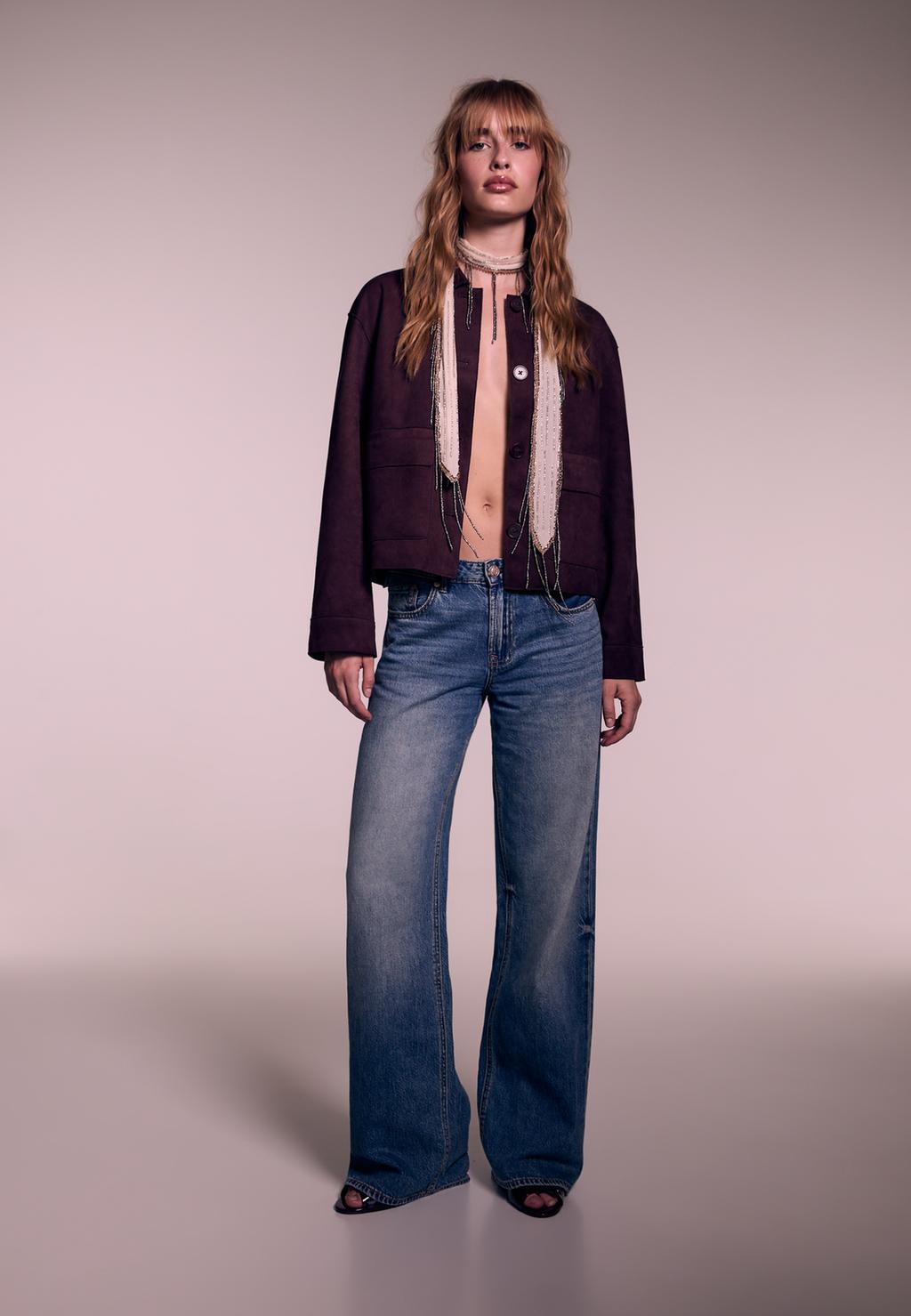 D91 Low wide-leg jeans