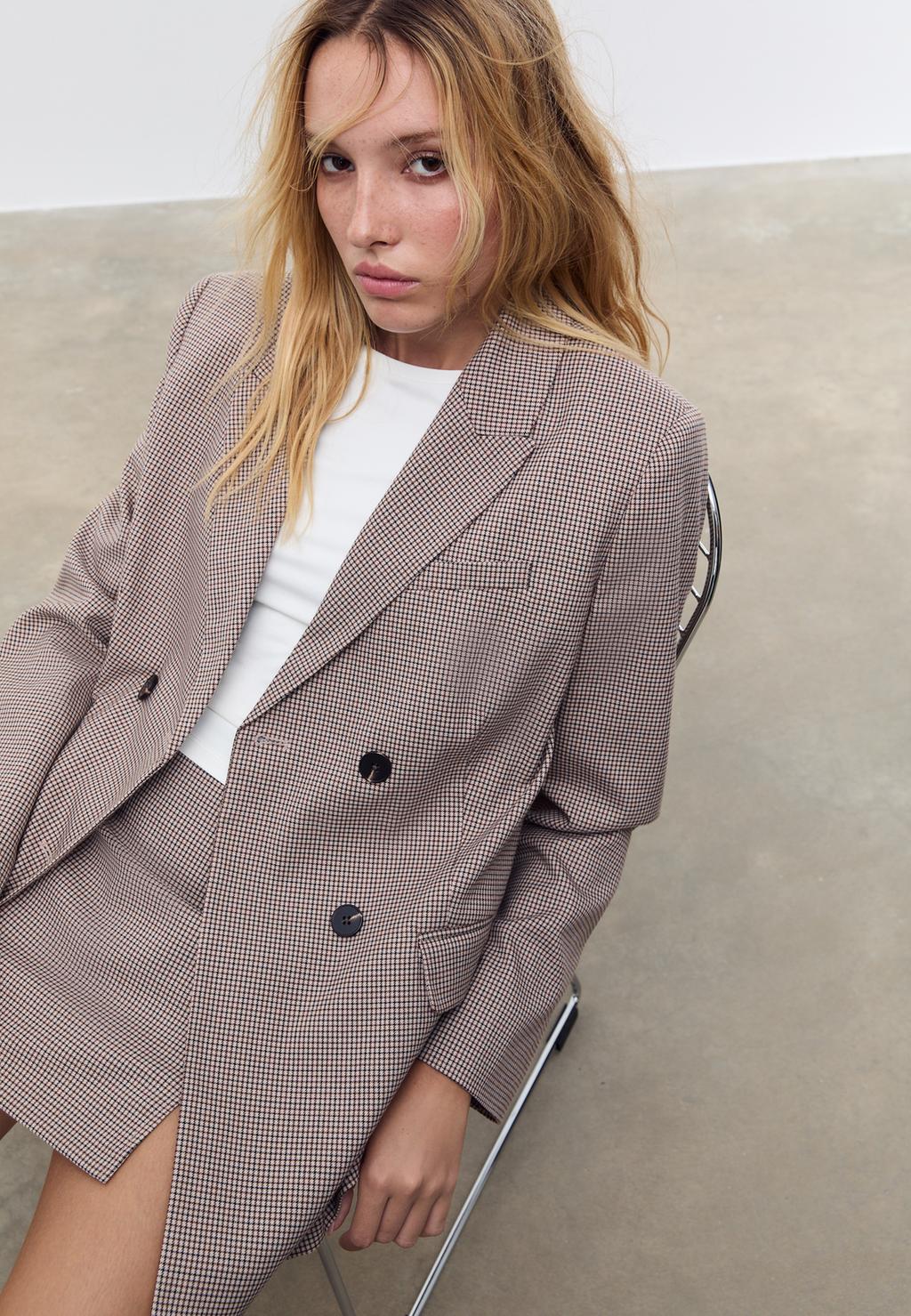 Blazer estampado cruzado com botões