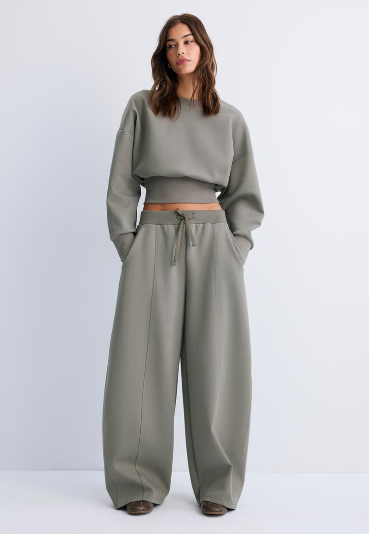 wideleg barrel jogger trousers