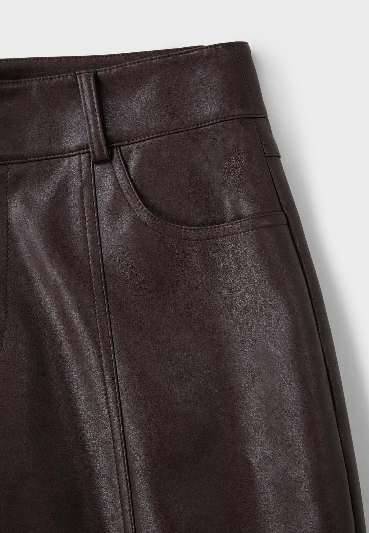Leather effect barrel trousers — Brown