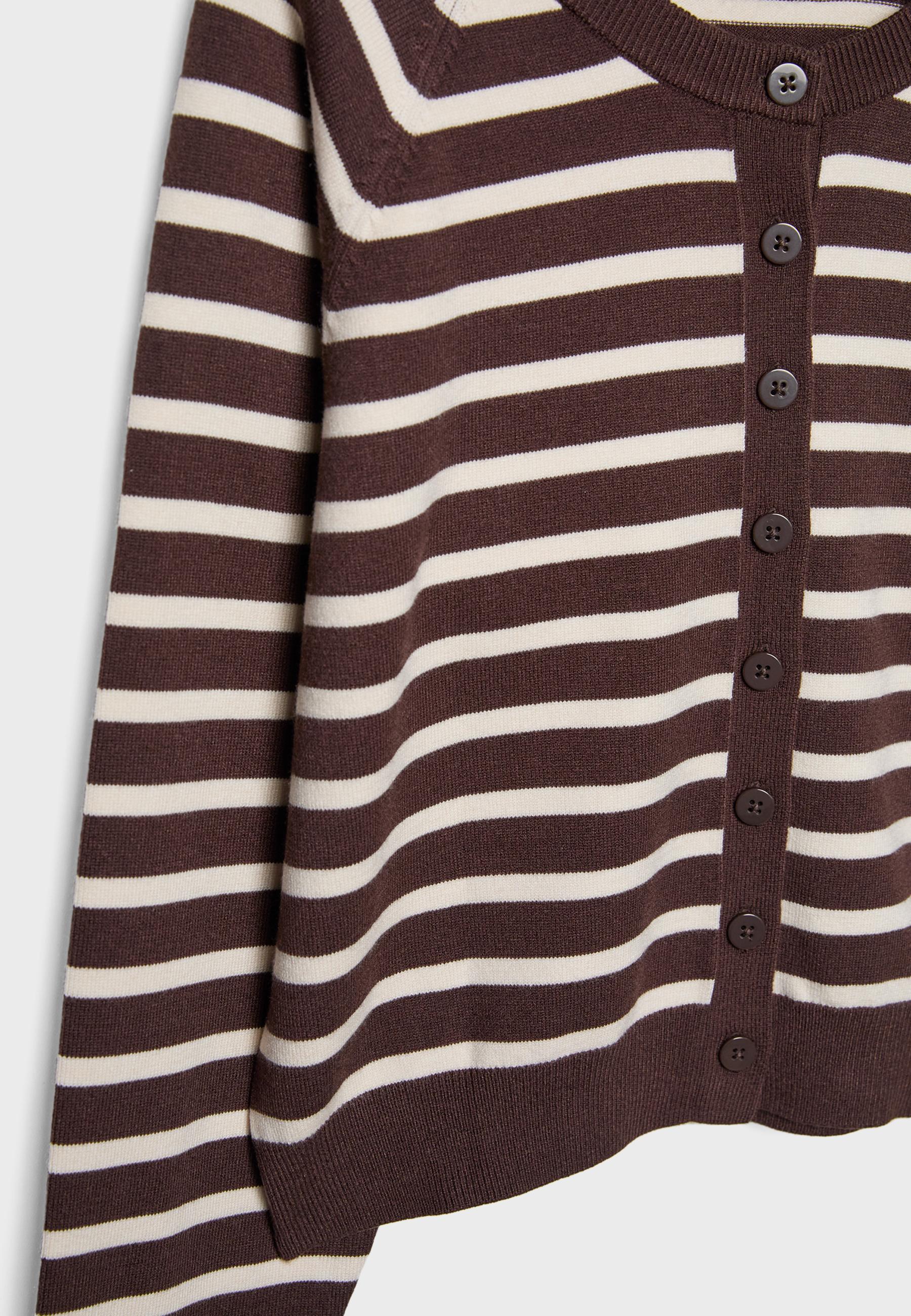 Button-up knit cardigan with raglan sleeves — Brown