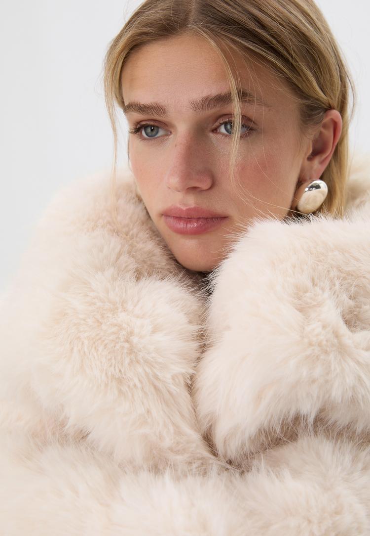 cropped faux fur jacket