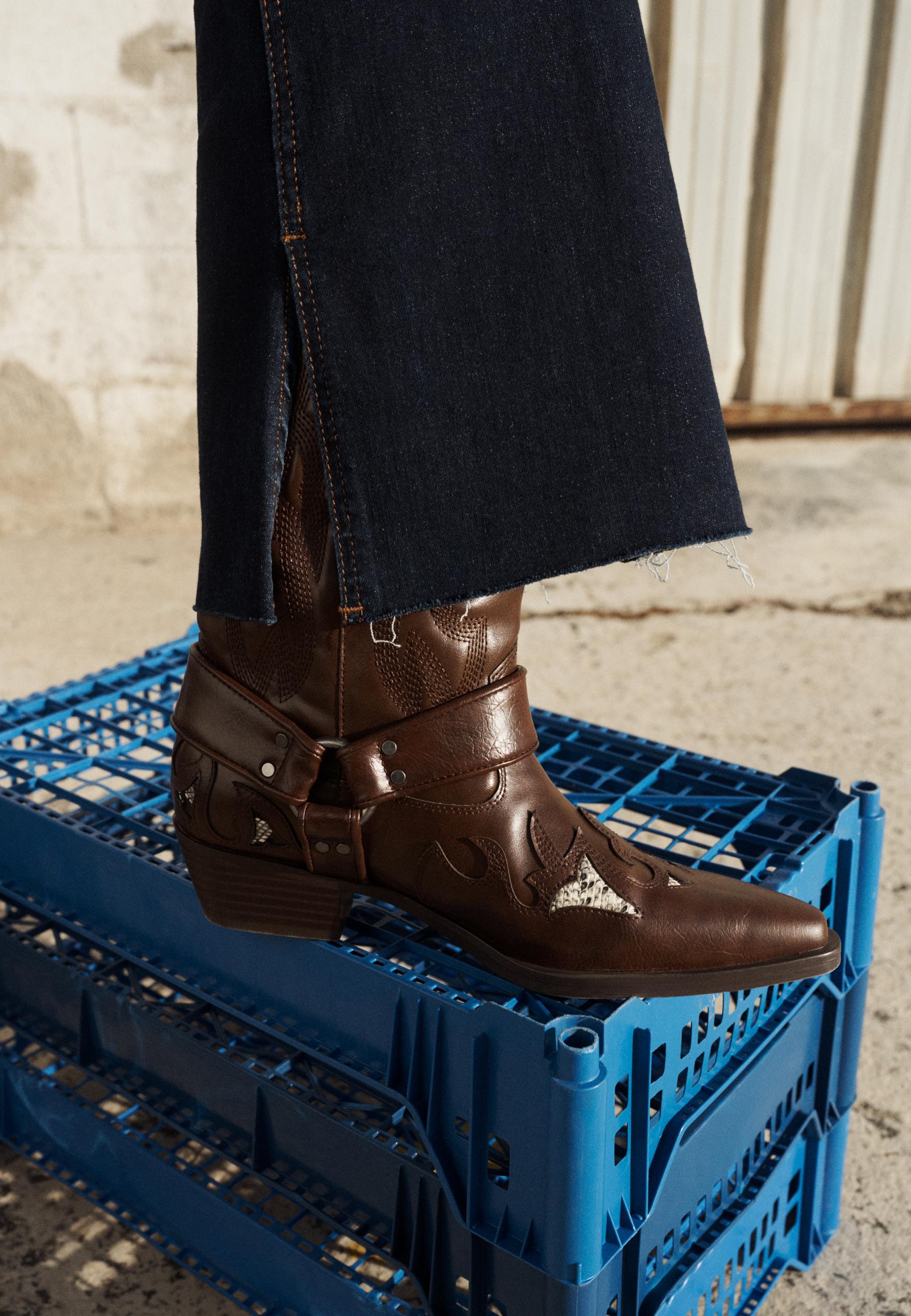 Cowboy boots with animal print detail — BROWN