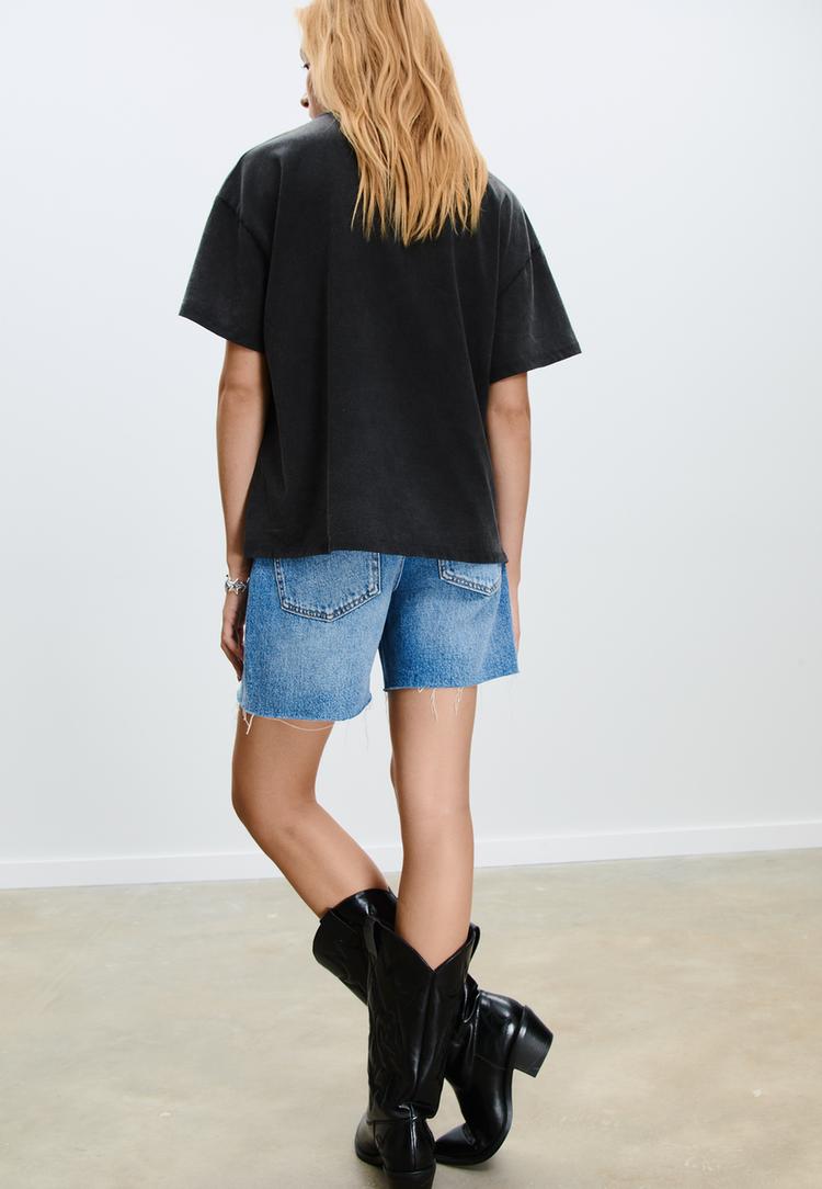 t shirt met catitude print en applicatie