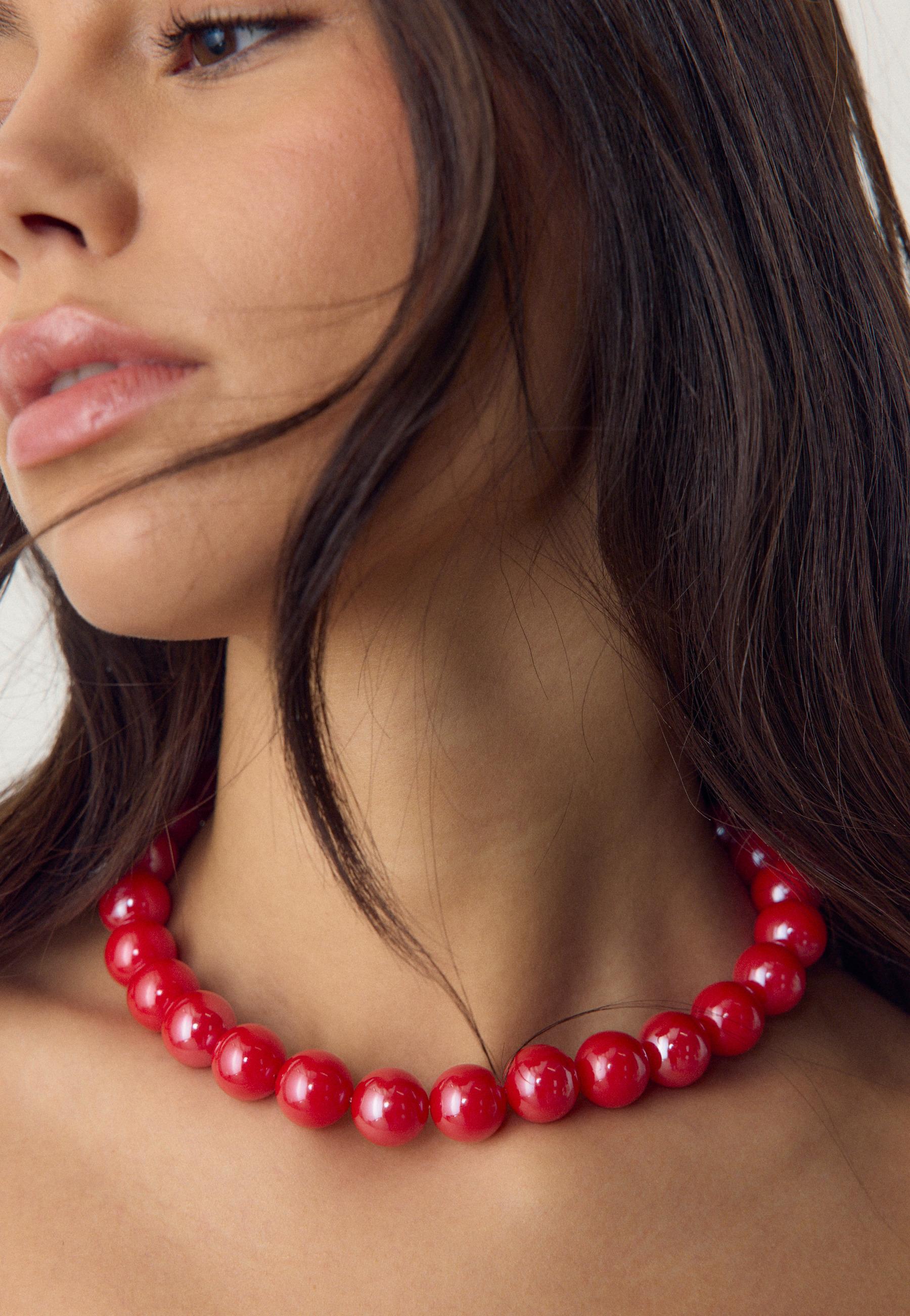 Set of 2 bead necklaces — Red