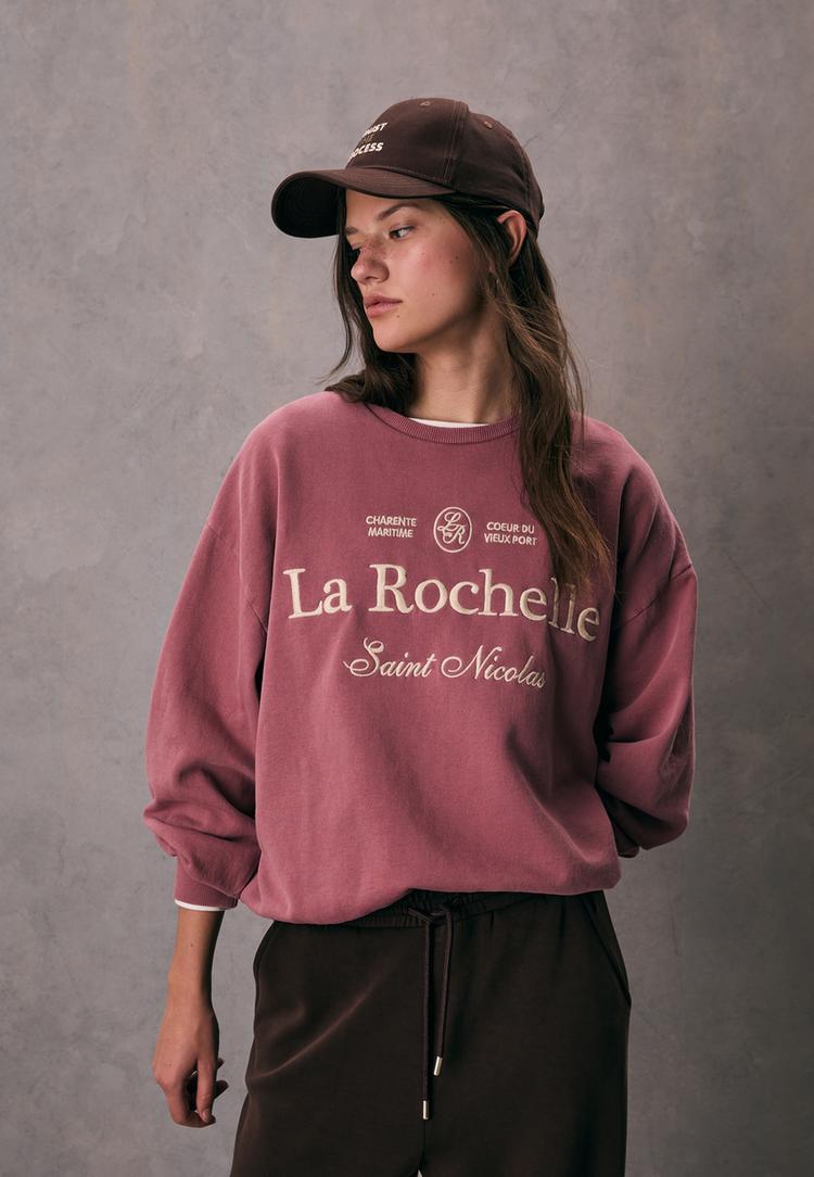 sweatshirt com bordados