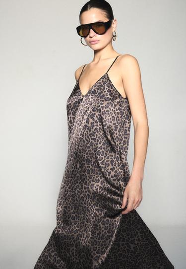 Long flowing satin dress — Mid beige 3