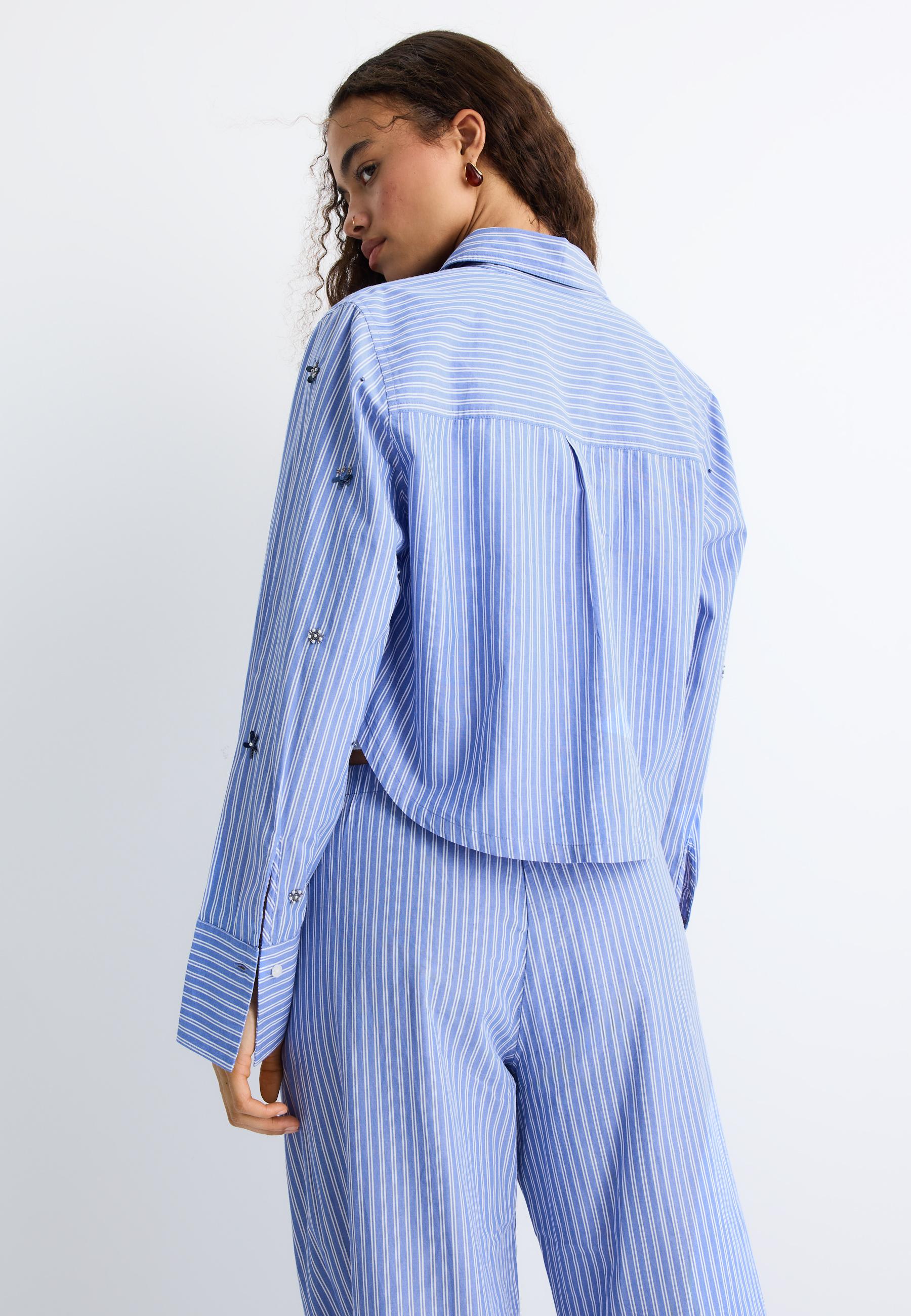 Cropped shirt with rhinestones — Blue