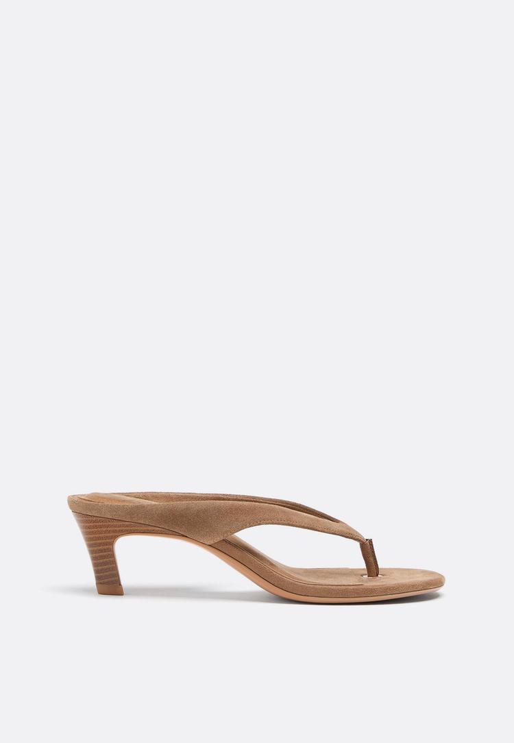 Stradivarius Sandálias de tacão thong de pele BEGE 36