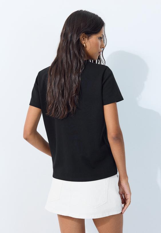 tshirt basica regular fit toque suave