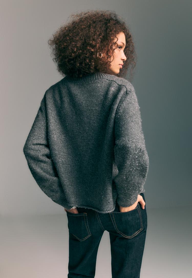chaqueta punto detalle doble cuello