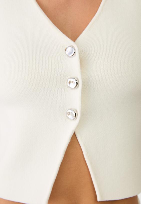 knit top with buttons