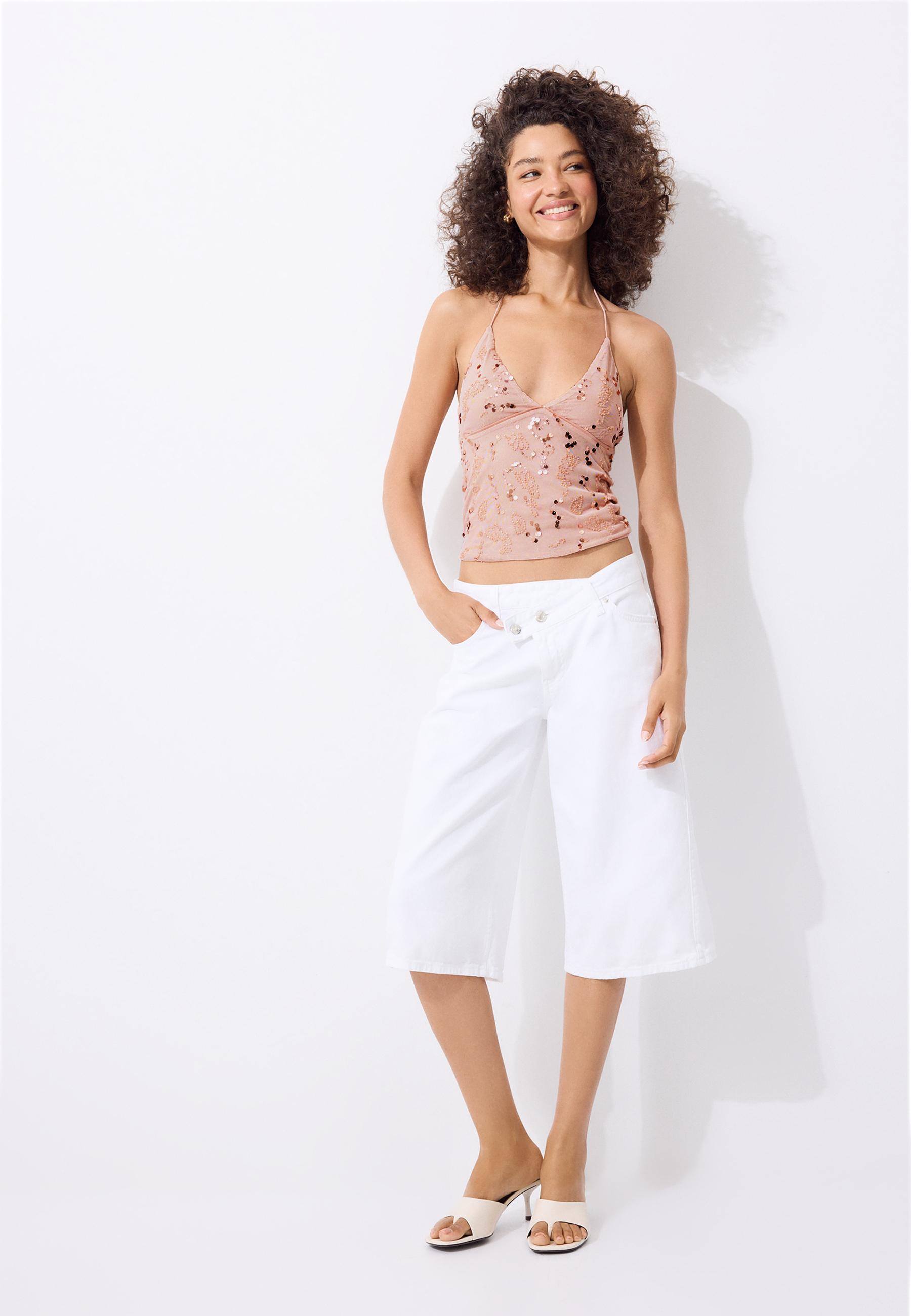 Stradivarius Τοπ Halter Με Κεντημένες Παγέτες Σομόν M