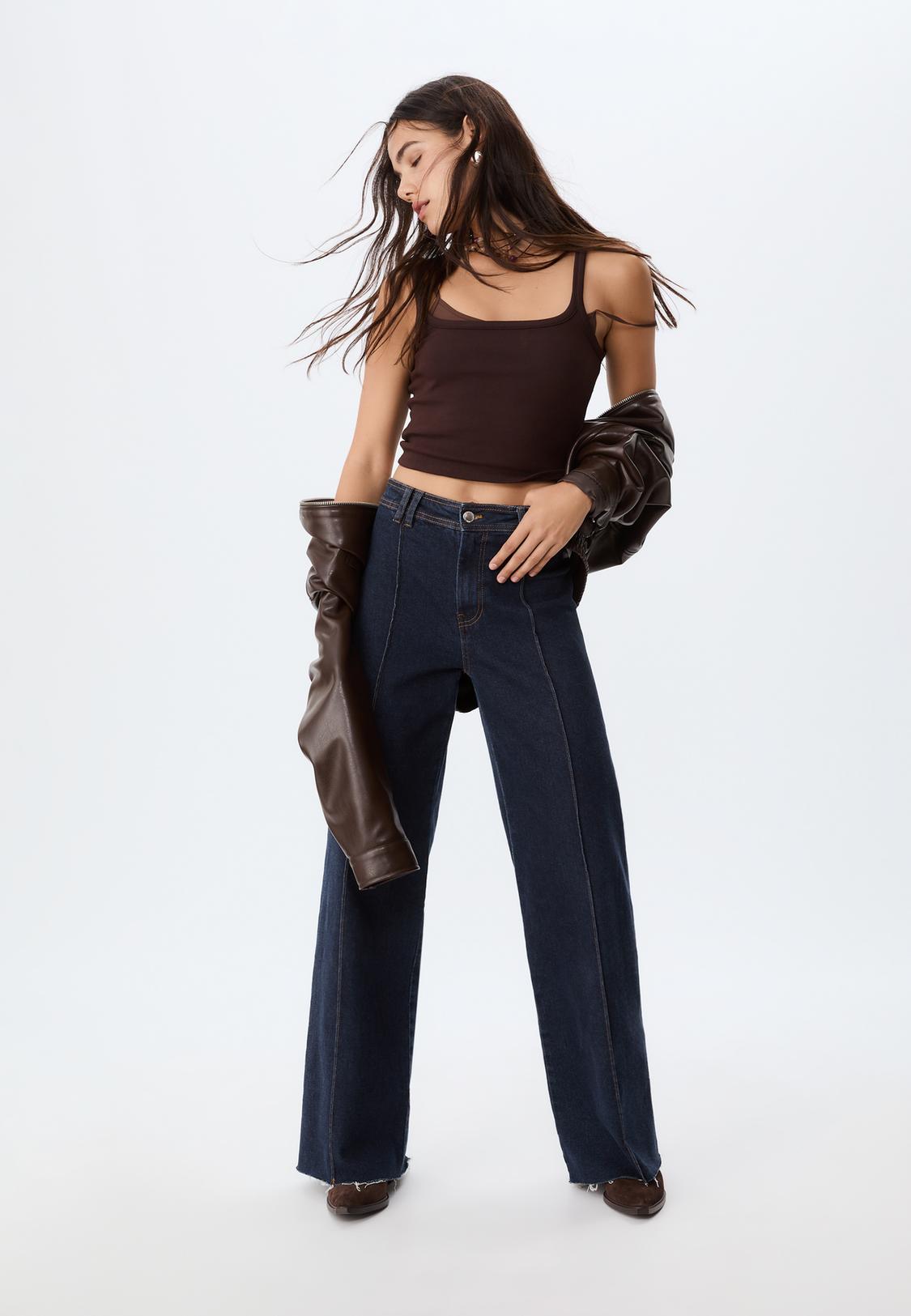 D63 Wide-leg jeans with seams