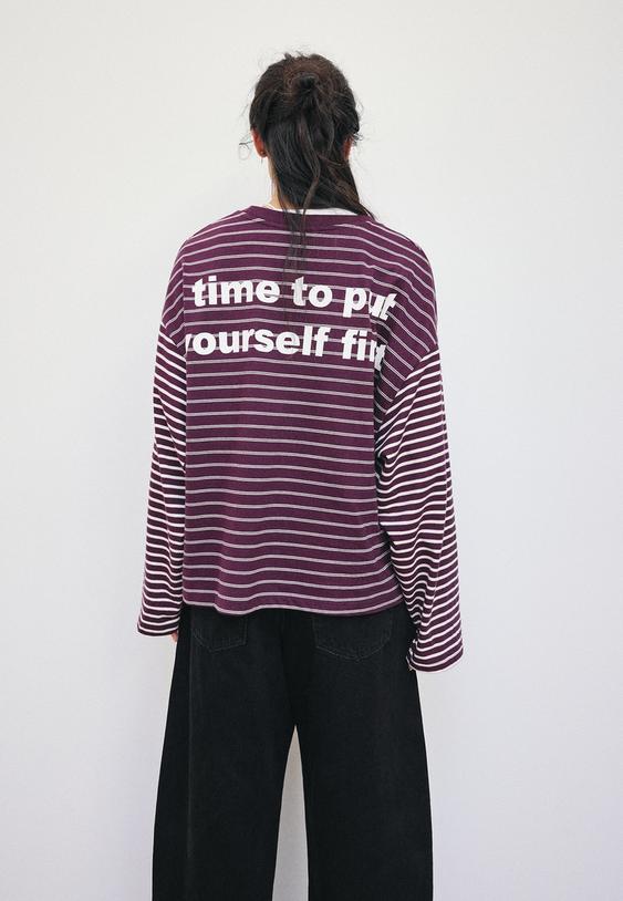 langarmshirt-mit-streifen-und-schriftzug