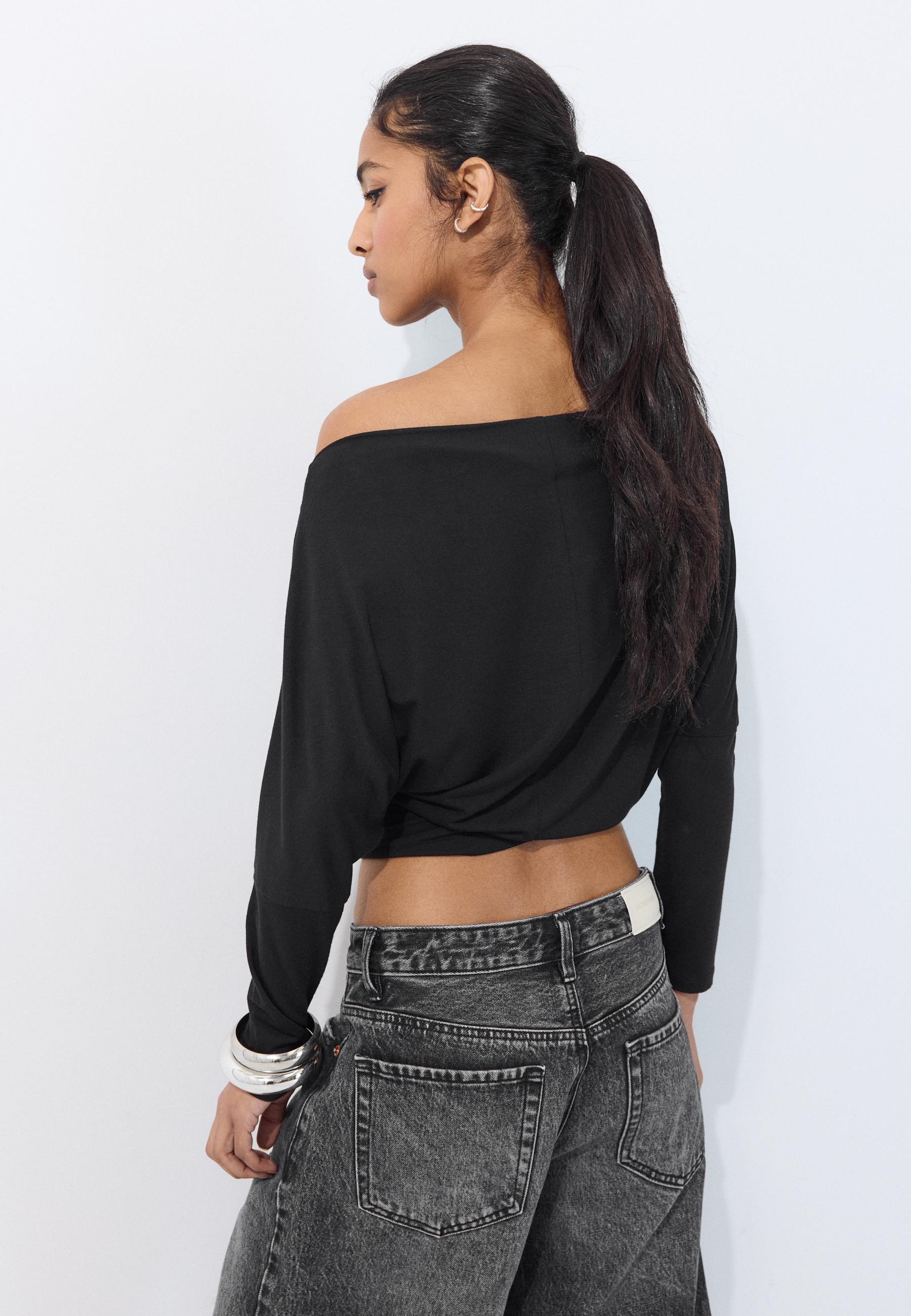 Asymmetric modal top — Black
