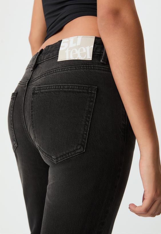 jeans bootcut fit low waist