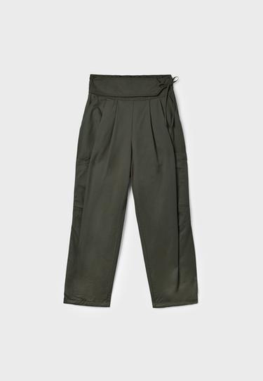 Voluminous cargo trousers with waist detail — 0-526 7