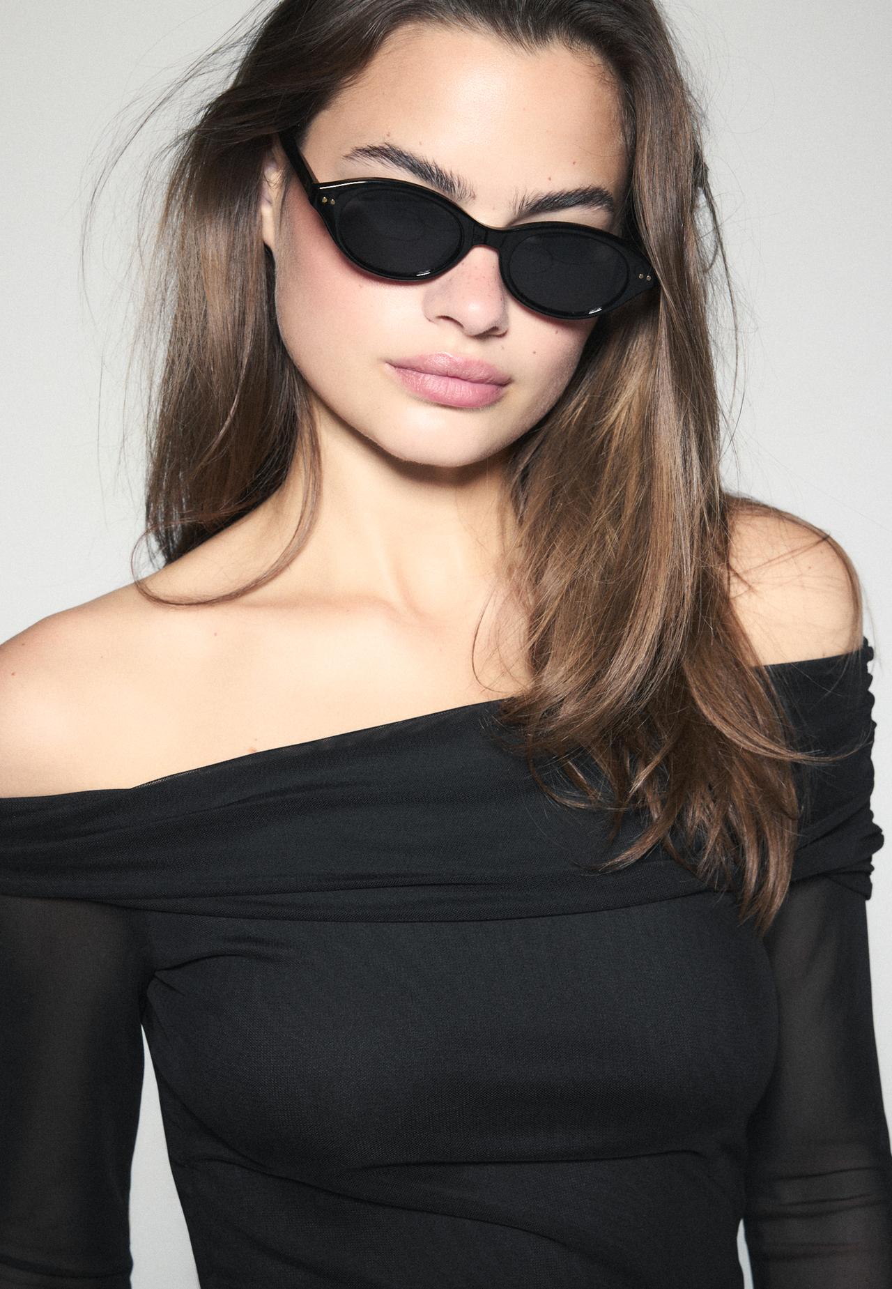 Asymmetric tulle T-shirt — Black