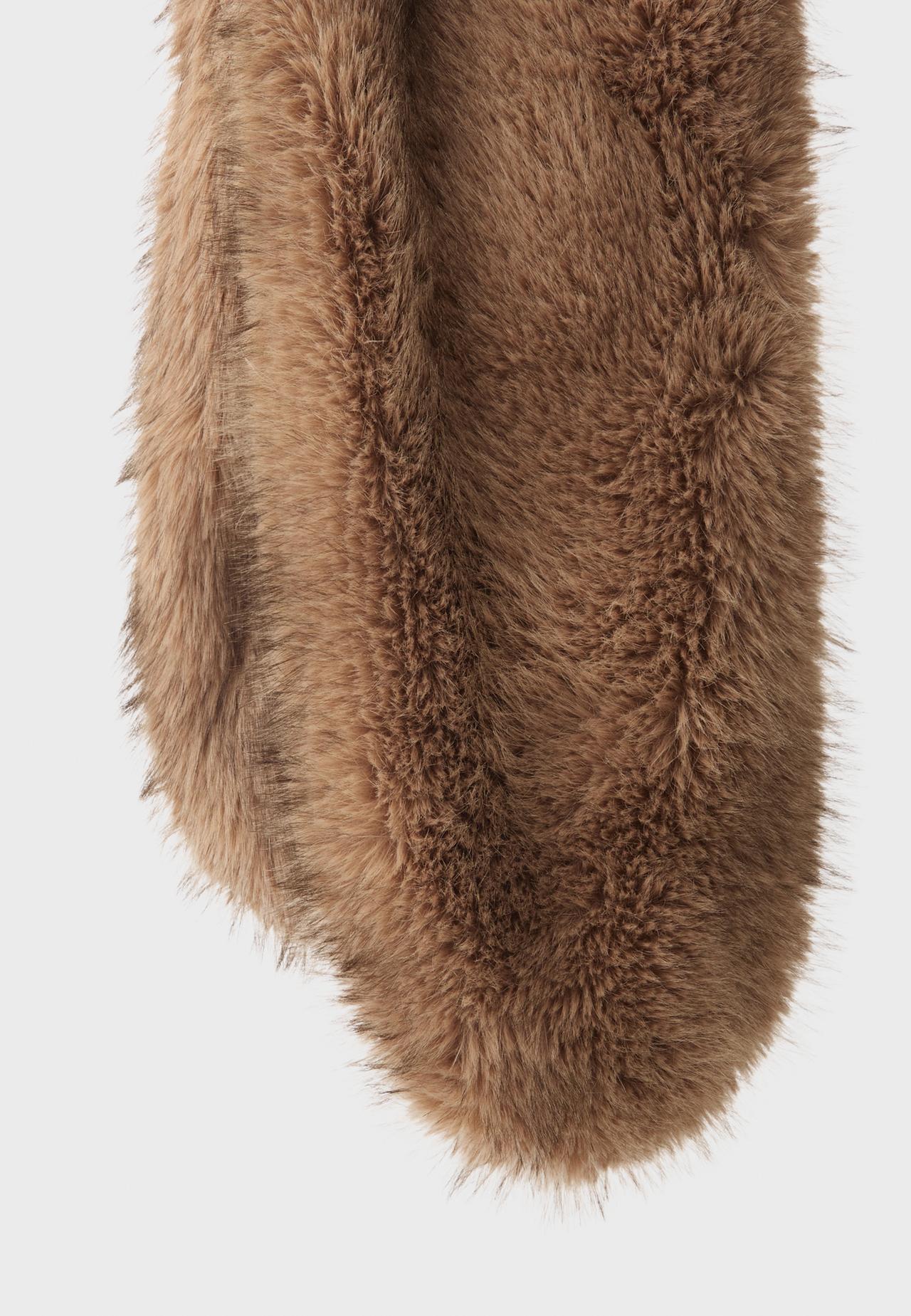 Faux fur scarf — Brown