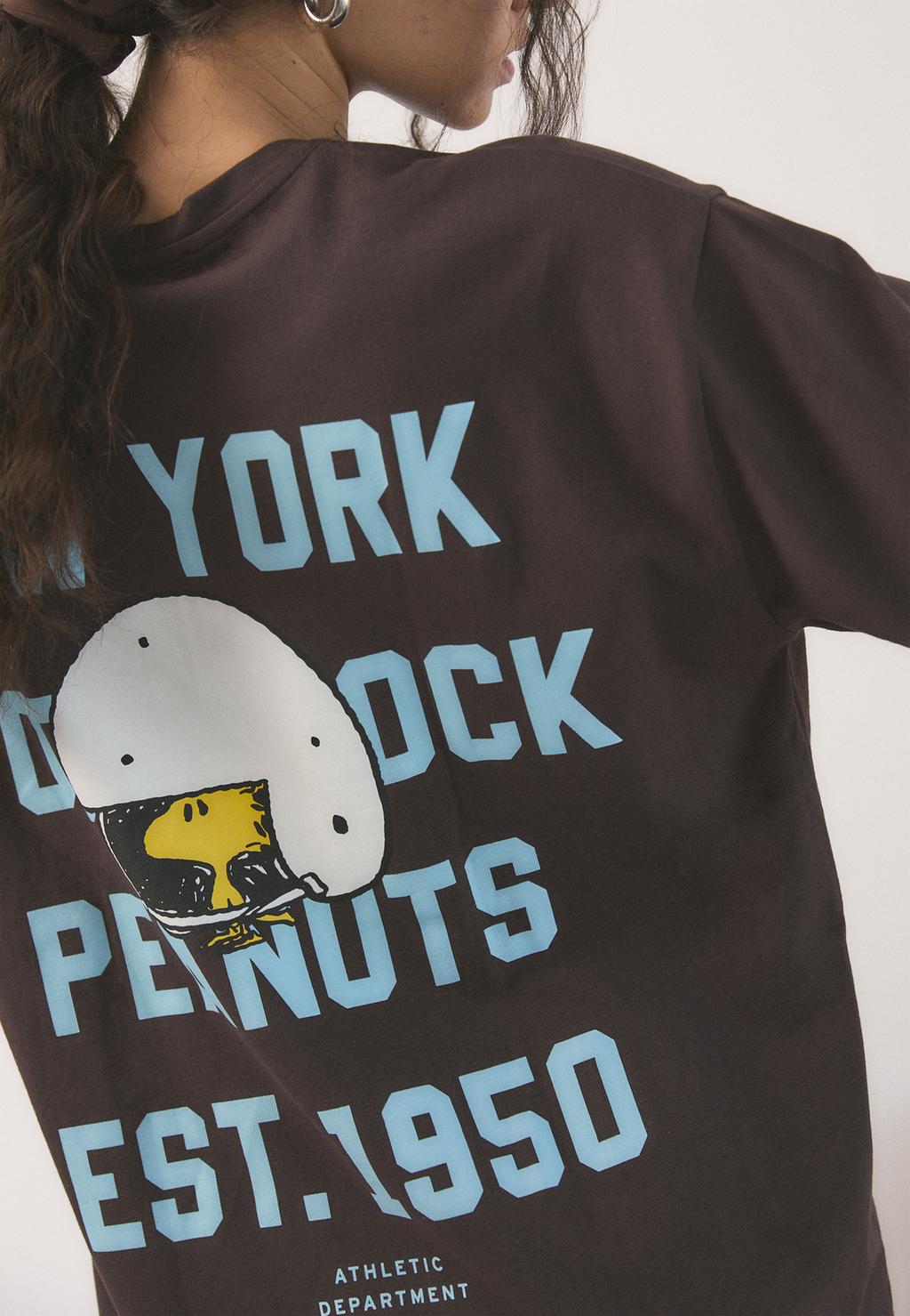 T-Shirt Peanuts mit kurzen Ärmeln