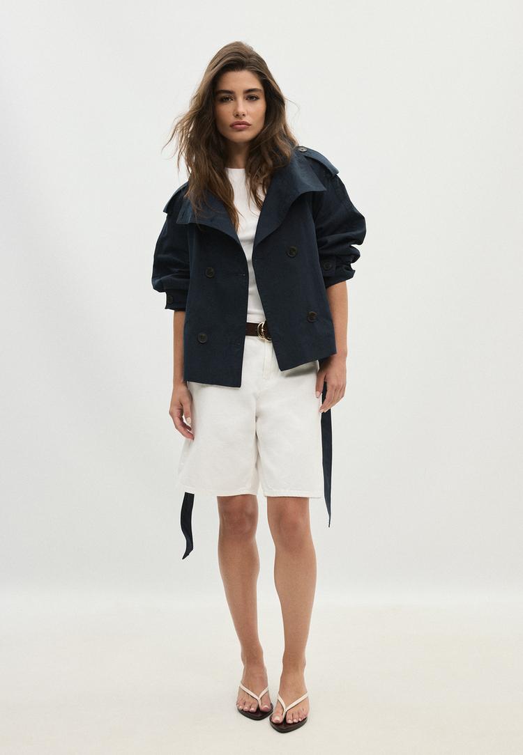 Stradivarius – Trenchcoat Med Hög Krage Och Skärp