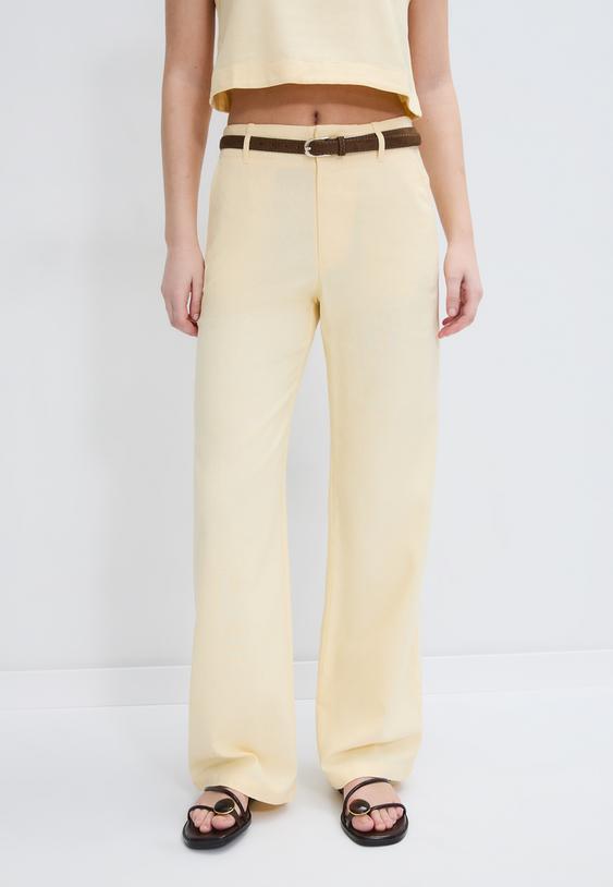 calcas retas efeito linho com cinto