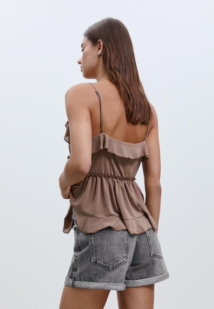 d83 short mom fit
