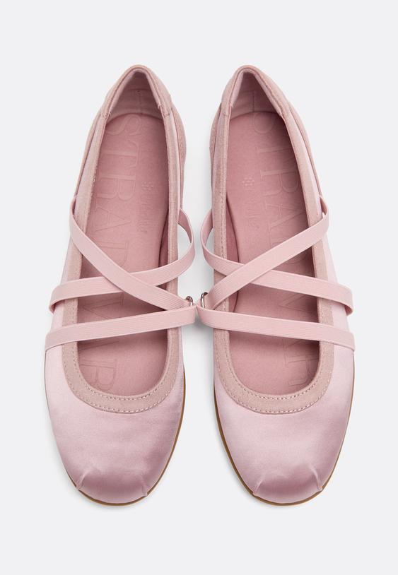 sneakerballerine satinate con fasce incrociate