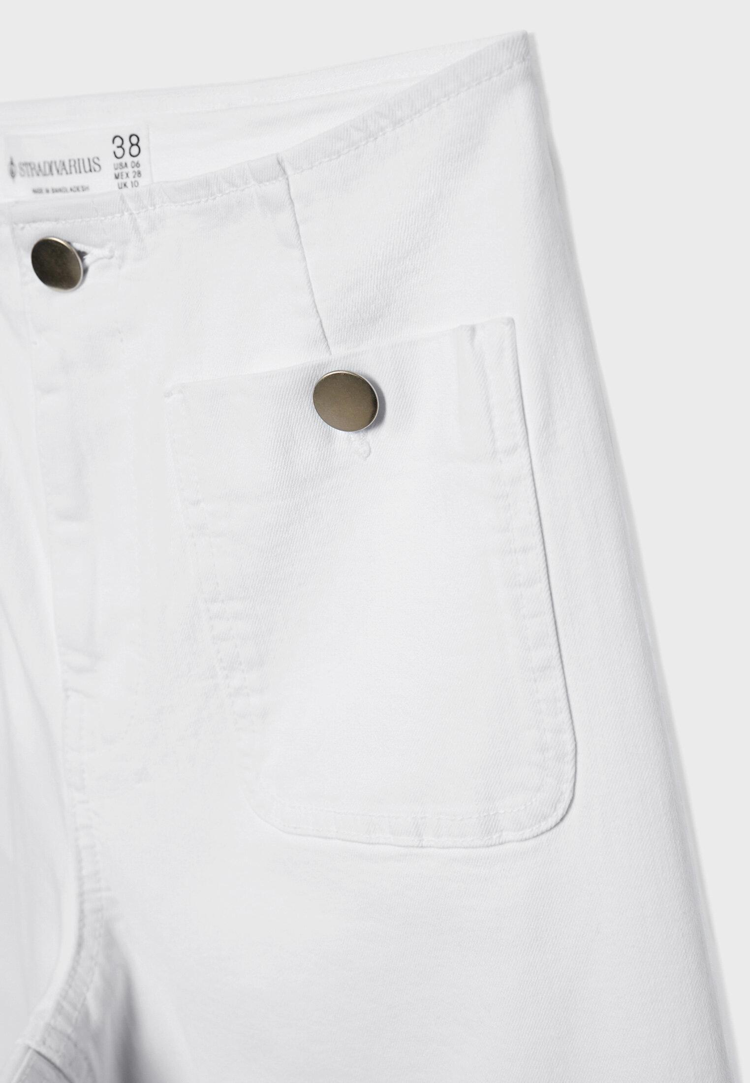 D77 Minimalist trousers with pockets — White