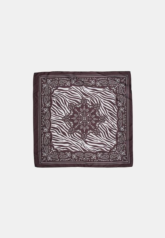 Stradivarius Mintás Kendő 0-400 Os