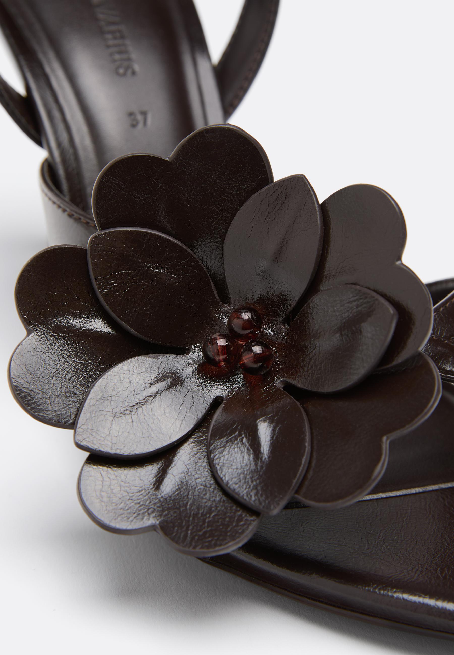 Heeled flower sandals — BROWN