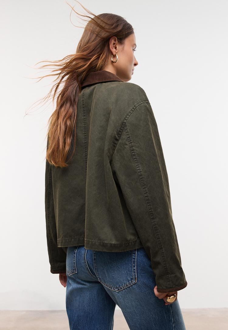 contrast short waxed parka