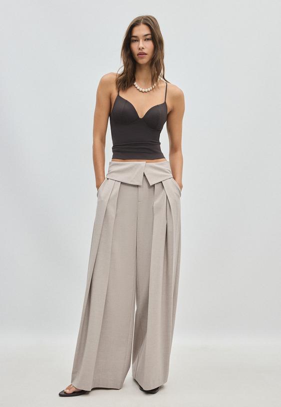 Stradivarius Corsetry-Inspired Top Brown S