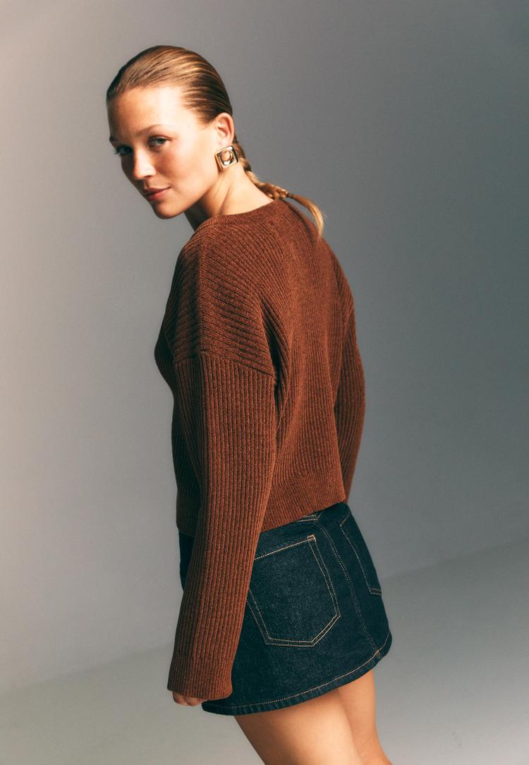 casaco de malha com botoes