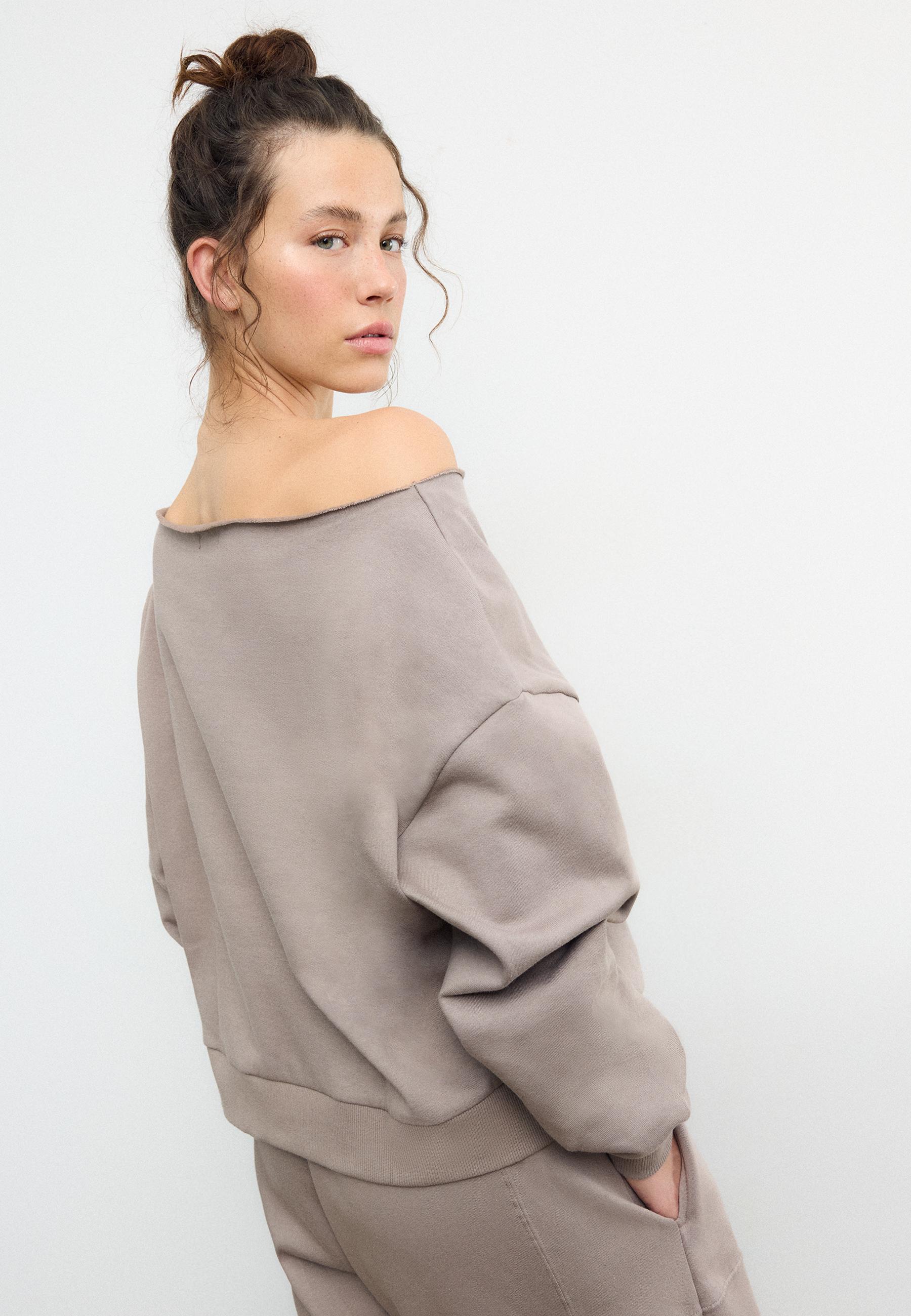 Basic off-the-shoulder sweatshirt — Beige