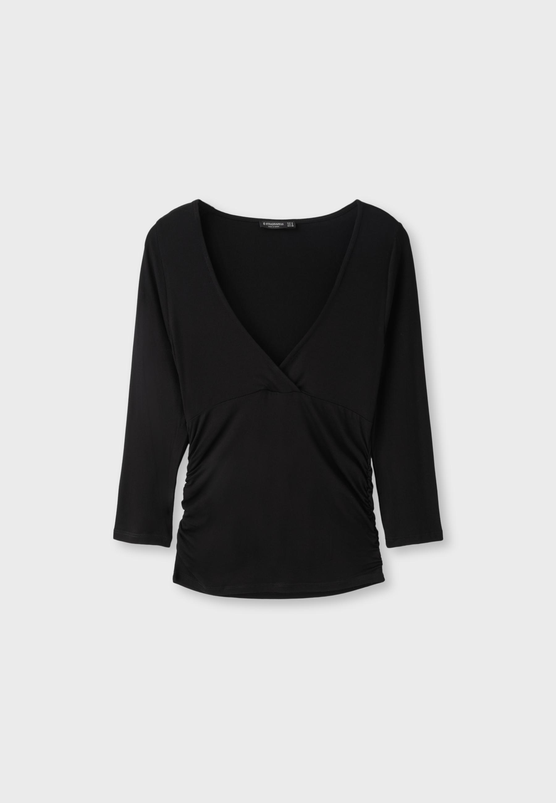 Under-bust seam T-shirt — Black