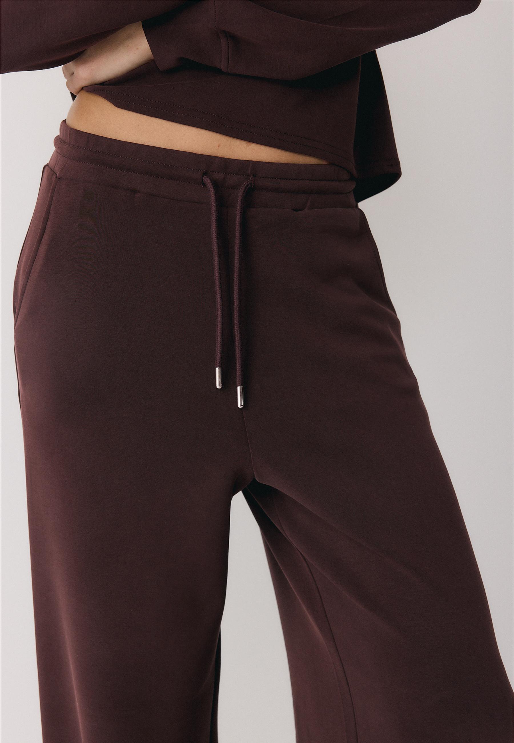 Soft-touch palazzo joggers — Brown