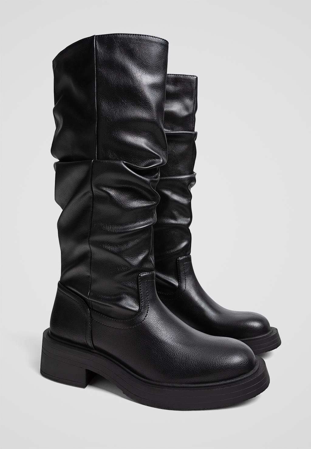 Flat slouchy knee-high boots