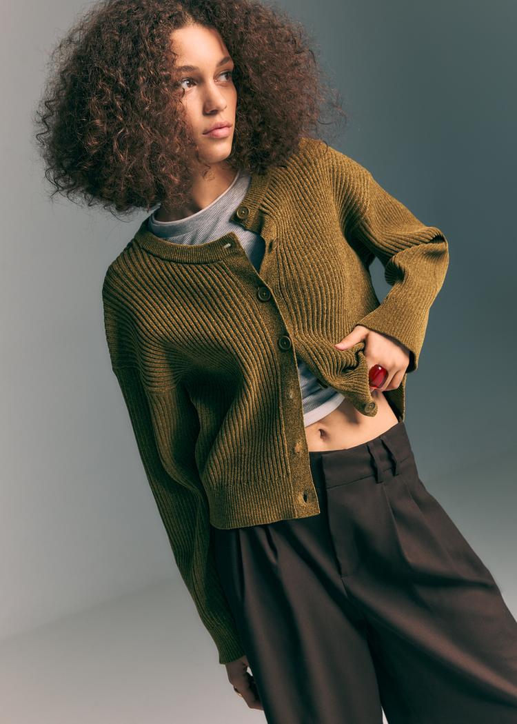 casaco de malha com botoes